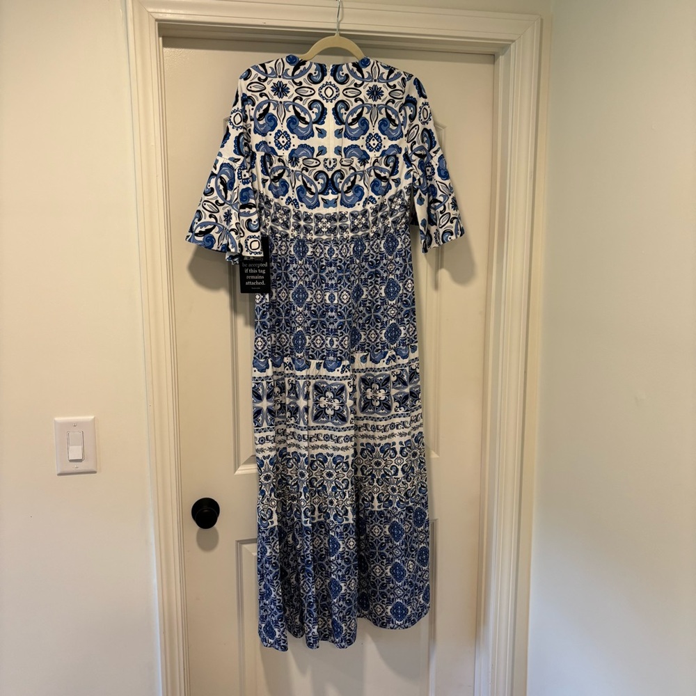 Tuckernuck Blue and White Long Sleeve Dress - Picture 3 of 8